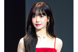 “BTSの父”と熱愛説で注目…美女インフルエンサー、1日の“投げ銭”だけで1000万円超と告白 画像