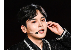 ファンサ中に柵倒れファン負傷…対応を批判された韓国アイドルにケガした本人がコメント 画像