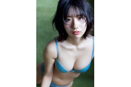 レズビアン公表のグラドル・髙峰じゅりが妖艶さ放つグラビア披露！