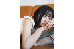 日向坂46・正源司陽子、可愛い系からトラッドな大人スタイルまでグラビア披露