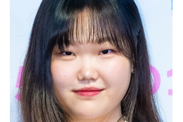 “肥満治療薬”疑惑に悔しさを吐露したことも…兄と活動中の韓国女性歌手、激ヤセビジュ改めて注目 画像