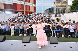 柏木由紀、AKB48卒業を決心した!?思い出の地・ららぽーと豊洲で新曲発売イベント開催︕