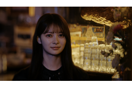 丘みどりのデビュー20周年の新曲「まだ半ば」MVにAKB48・伊藤百花がゲスト出演！