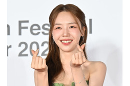 「ちゃんと食べてる？」熱愛報道なくサプライズ婚の韓国元アイドル女優、ガリガリ体型に心配の声 画像