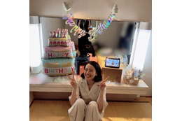 上坂樹里、21歳のバースデーは朝ドラ『風、薫る』の現場でお祝い！「おめでとうございます！」とファンも祝福