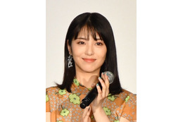「『風』を担当いたしました」浜辺美波、「ネイチャー」テーマの東宝カレンダーの撮影完了を報告！