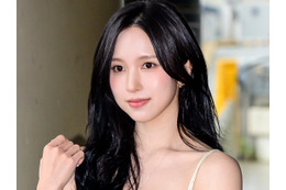 「これはあかん…」TWICE・ミナ、胸元あらわなタイト衣装で際立つ“ボリューム感”に釘付け 画像