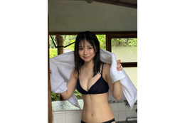 池本しおり、濡れ髪＆黒ビキニの反響ショットに「可愛すぎ」と絶賛の声