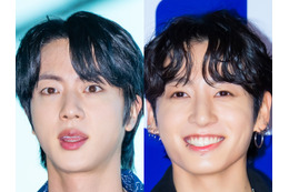 “末っ子”JUNG KOOKのお遊びに付き合う姿が「可愛すぎ」と話題！BTS・JIN、コンサートの裏側公開 画像