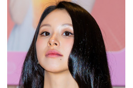 TWICE・チェヨン、2年半前に交際公表の10歳上歌手と破局か　前日にはJYPからの退所を発表 画像