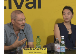 “不倫関係”を続け、ついに息子が誕生した韓国映画監督＆女優、そろって海外映画祭に登場　妻とは10年離婚できず 画像