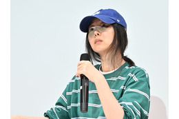 私服姿が度々話題になるミン・ヒジン、今度は“ボトムス失踪”スタイル？笑顔の近況に注目 画像