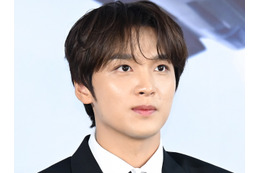 NCT・ヘチャン、唯一無二の歌声で魅了…新AL収録曲からEXOカバーまで“極上ライブ”披露 画像