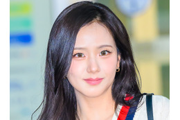 「これがメイク前だって？」BLACKPINK・ジス、ほぼすっぴんでも変わらぬ美貌…ビフォーアフターに反響 画像