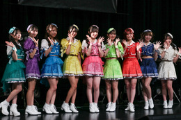 SUPER☆GiRLS、新メンバー3人が初パフォーマンス！9人体制で船出「一つずつ段階を踏んで武道館へ」