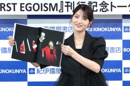 若月佑美、15周年記念の作品集発売に熱い思い！「生駒里奈ちゃんや秋元真夏ちゃんに渡したい」