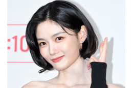 『トンイ』名子役キム・ユジョン、“胸元ギリギリ”ドレスで大人の色香…透き通るような色白肌に釘付け 画像