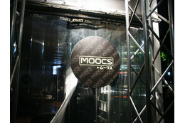 アフロ集結!? ニフティの音楽配信「MOOCS」ローンチパーティに鈴木亜美、w-indsらがメッセージ 画像