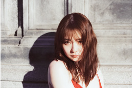 山田杏奈、芸能活動15周年記念の3rd写真集発売！26歳の誕生日に“大人の女性の魅力”