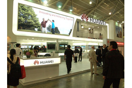 【CommunicAsia2010 Vol.3】ファーウェイ、LTEモデムなど市場投入予定の各種製品を展示 画像