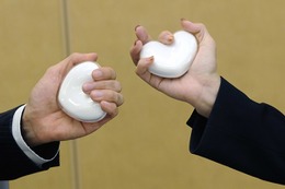 先端技術に触れる「CEATEC」、明日最終日!遠くの相手に“心”を伝える「体温ハート」がモニター募集 画像