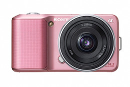 ソニー、小型一眼「NEX-3」に新色ピンクを追加 画像