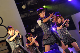 ひかりTV、30日にAKB48の野外ライブ映像を3Dで独占放送！ 画像