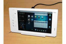秋葉原のリナックスカフェでAndroid搭載タブレット「Smartia」のタッチ&トライ 画像