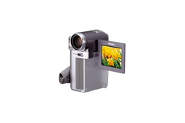 東芝、60G/30GバイトHDDを搭載したムービーカメラ「gigashot」シリーズ 画像
