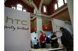 【MWC 2011（Vol.28）】HTC、タッチペン付属のAndroidタブレット「Flyer」を発表 画像