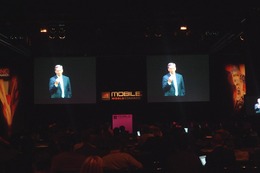 【MWC 2011(Vol.36)】Android 3.0向け動画編集アプリをデモ……Google シュミット氏キーノート 画像