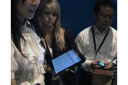 【HP Press Event 上海:動画】WebOS搭載タブレット「HP TouchPad」をデモ 画像