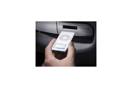 三菱 i に iPod nano を装着できる特別仕様 画像