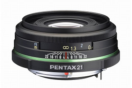 ペンタックス、薄型設計のデジタル専用広角レンズ「DA 21mm F3.2AL Limited」 画像