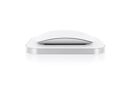 Mac用マウス「Magic Mouse」を置くだけで充電できるワイヤレス充電器 画像