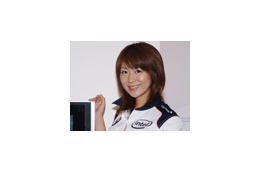 インテル、Core 2 Duoなどの最新製品展示イベントを秋葉原で開催 F1マシンやレースクイーンも登場 画像