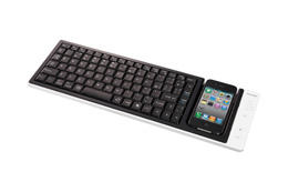 プリンストン、iPhone/iPod touchをはめ込んで使用する外付けキーボード