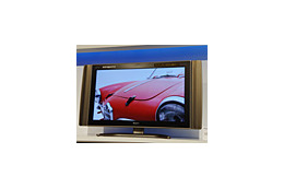 シャープ、HDMIで関連機器を制御する「AQUOSファミリンク」対応の37/32型液晶テレビなど9機種 画像