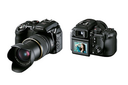 富士写、ISO1,600対応、28〜300mmズーム搭載の903万画素デジカメ「FinePix S9100」