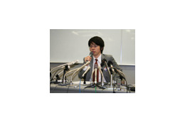 mixi、上場にあわせて東京証券取引所で記者会見〜「自社のサービスを高めていきたい」 画像