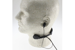 耳につけない、ノドの振動を直接音声に変換するヘッドセット 画像