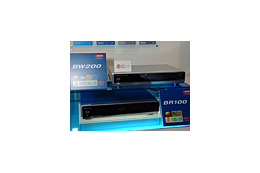 【CEATEC 2006 Vol.20】松下、Blu-rayレコーダーの新製品「DMR-BW200/BW100」 Blu-rayの画質は? 画像