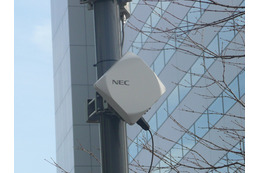 NEC、屋外一体型超小型マイクロ波通信システム「iPASOLINK AOR」シリーズ発売 画像