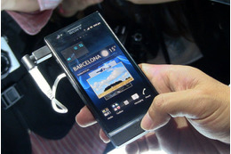 【MWC 2012(Vol.12)動画】Xperiaにとって最も重要な要素を磨いた“P” 画像