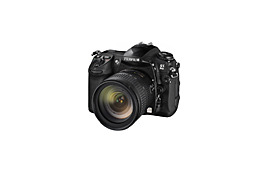 富士フイルム、ダイナミックレンジ400％のプロ向けデジタル一眼レフ「FinePix S5 Pro」 画像