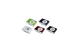 DIGITAL COWBOY、iPod shuffle(2G)用のUSB充電データ転送ケーブルとメタルジャケット 画像