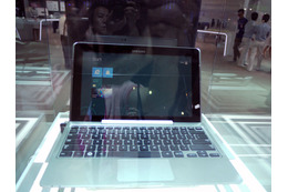 【COMPUTEX TAIPEI 2012 Vol.5】サムスン、タブレットにもなるWindows 8搭載Ultrabook 画像