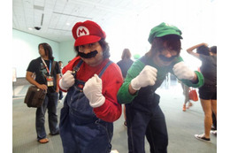 【E3 2012】某有名兄弟など、会場を盛り上げるキャラクターたち 画像
