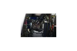 【CES 2007（Vol.13）】Core 2 QuadはF1マシンの中にあった！ 画像