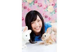 本日限定、AKB48渡辺麻友からサイン入り暑中見舞いが届くプレゼント実施中 画像